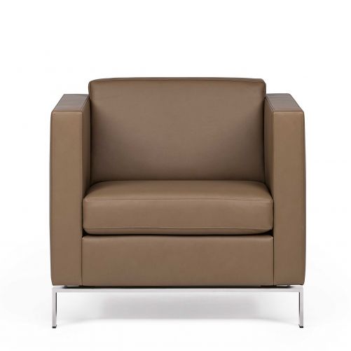 Über 120 internationale Designpreise in den letzten 15 Jahren zeugen von der Designkompetenz des Unternehmens. Eines der Aushängeschilder ist der «Foster 500 Armchair» von Norman Foster, der mit dem Red Dot Design Award ausgezeichnet wurde.