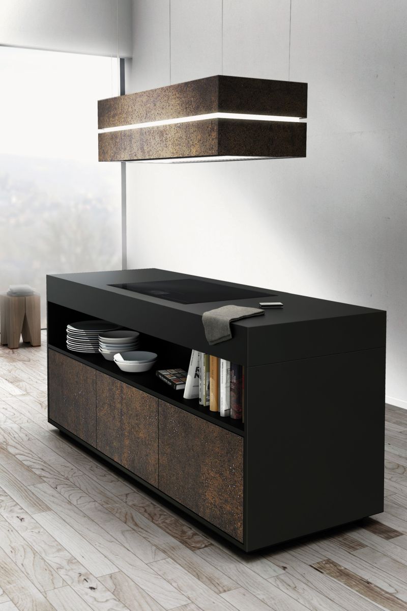Das Modell «Berbel Skyline Edge», hier in Individual-Ausführung, gehört zu der Kategorie von Dunstabzugshauben, die als ästhetisches und ansprechendes Designobjekt im Raum inszeniert werden.